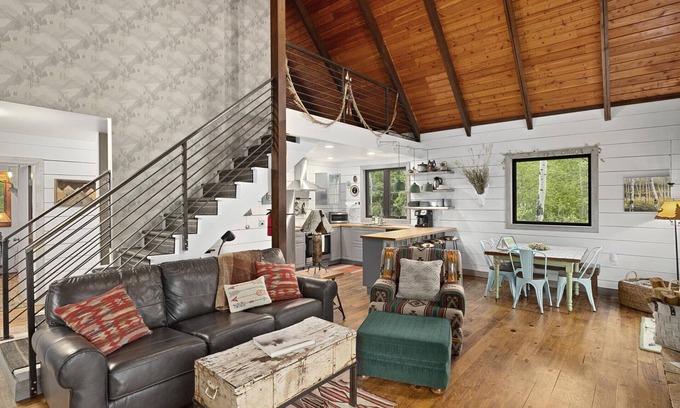 Red Lodge Cabin | Unique cabin, dog friendly, Wi-Fi, quiet home- Into the Woods