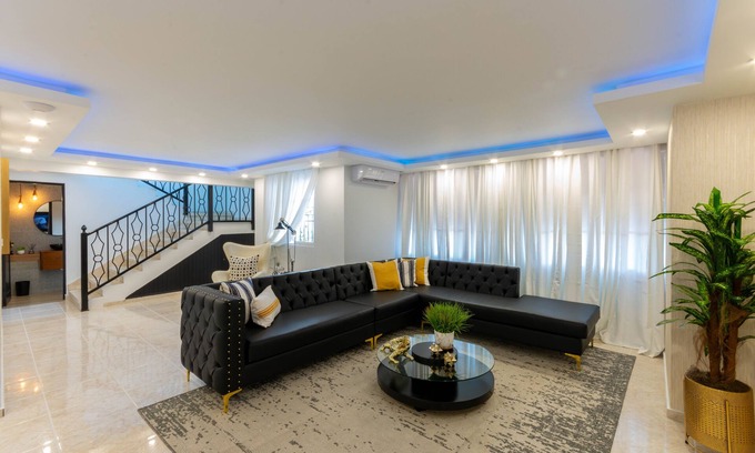 Santiago Province Apartment | Unique & Spacious 2bdrs Luxury Condo