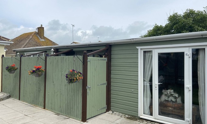 Kingsgate Cabin | Unique Hideaway On Botany Bay