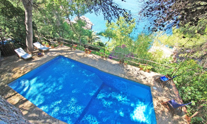 Alconasser Villa | Unique traditional Finca overlooking the sea between Soller and Deia