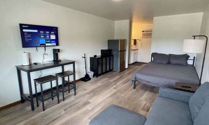 Wisconsin Dells Apartment | Unit 15 - Stand Rock