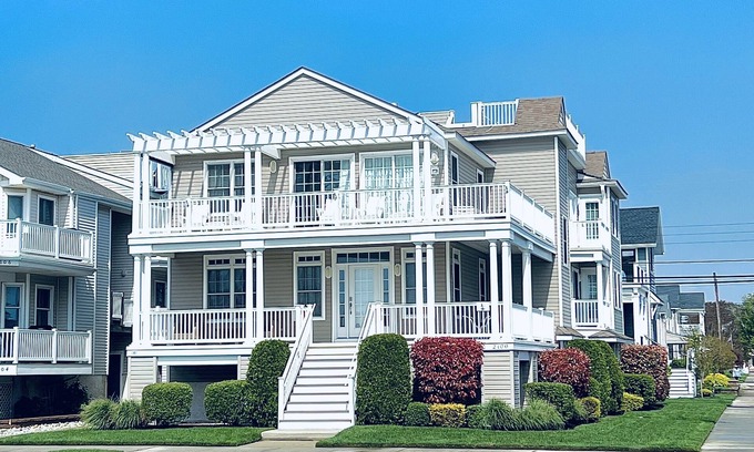 Gold Coast Condo | Unwind and relax at THE SEABREEZE VERANDA in Ocean City, New Jersey!