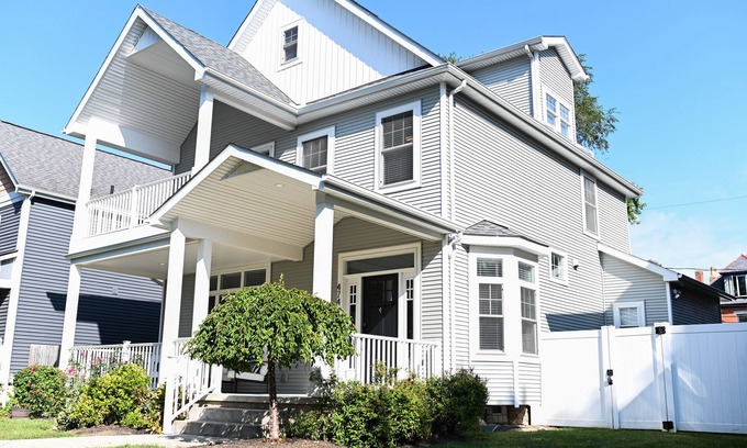 Downtown Columbus House | Unwind and relax in this top-tier Harrison West home.