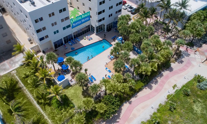 North Beach Hotel | Unwind and Soak up the Sun in Miami Beach! Ultimate Getaway Starts Here