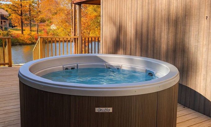 Coalmont Cabin | Unwind on Eagle Lake - Lakefront Getaway perfect for Groups!