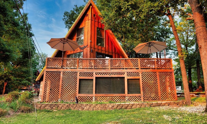 Hardy Cabin | Updated A-Frame Cabin: Valley & Lake Kiwanie Views