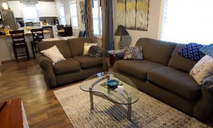 Dundee-Happy Hollow Historic District House | Updated Dundee 3-4 br 2 bathrm home near NE Med/UNMC