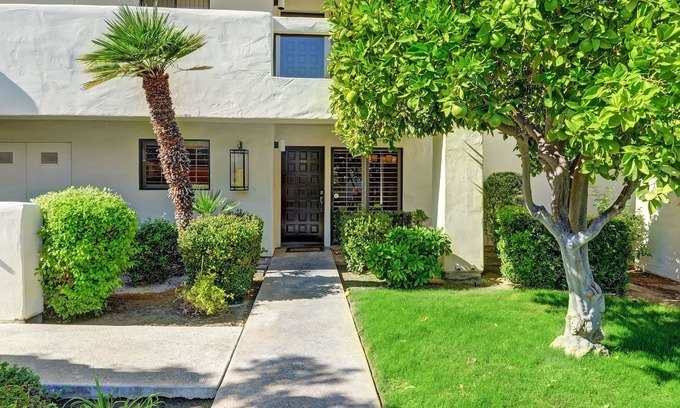 Canyon Corridor Condo | Updated Ground Floor 2BD/2BA Condo at the Popular Canyon Granada - Canyon Granad