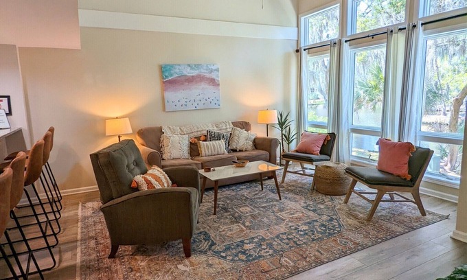 Ocean Ridge House | Updated Lagoon View TH, 3 BR, 2.5 BA, Sleeps 8-Amenities Pass Included-Golf Cart