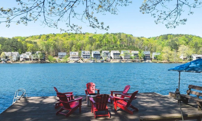 Waleska House | Updated Lake Arrowhead Home | Lakefront | Private Dock | Views | Pet Friendly | Pool & Tennis