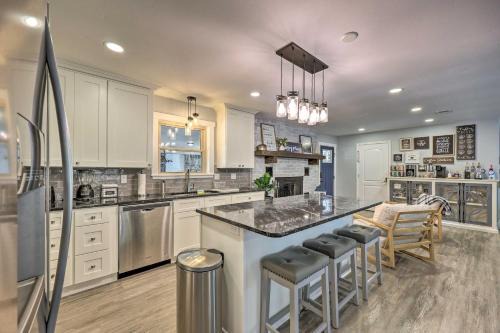 Royal House | Updated Royal Retreat on 5 Acres Hidden Creek