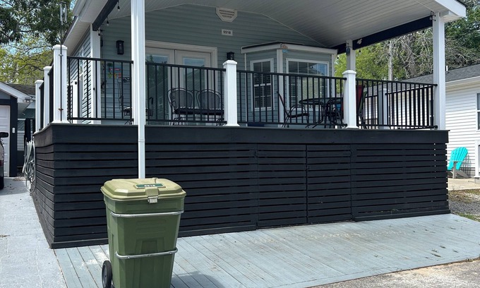 Myrtle Beach Cottage | UPDATED WITH CART DOGS <20 LBS CONSIDERED SITE 5518 SANDLAPPER LN.