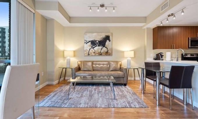 Downtown San Jose Apartment | Upscale 1BR | Laundry + Kitchen | Near Convention Center