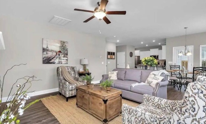 Fort Gordon House | Upscale Luxury 4 bed 2.5 bath Near I20, August National & FT. Gordon