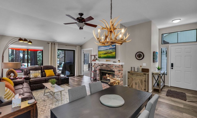 Plumas Eureka Estates House | Upscale mountain boutique home! - 26 Alder Court