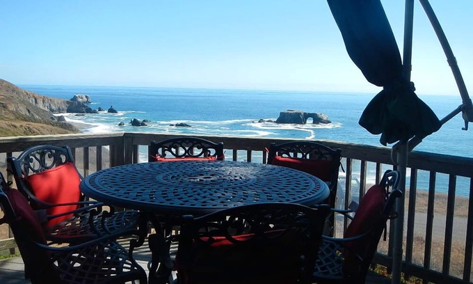 Occidental House | Upscale, Spectacular Oceanfront, Inside State Beach Park!