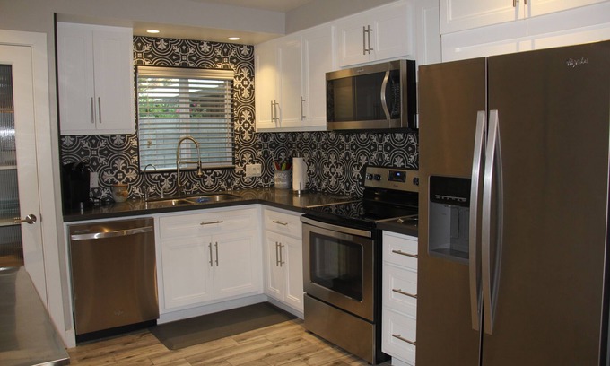 Camelback East House | Uptown/Biltmore Designer Townhouse