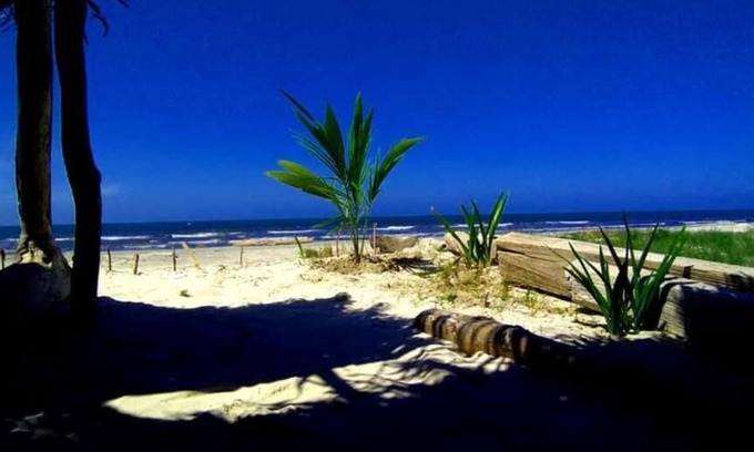 Provenza Hotel | Urantia Beach Hostel & Camping