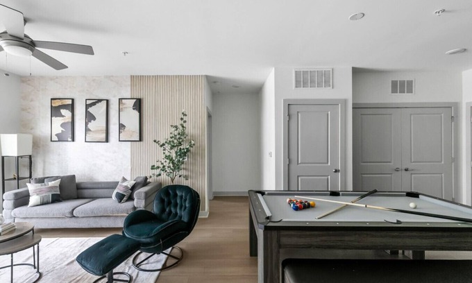 Forest Park Apartment | Urban Elegance: 3BR Condo Experience 06