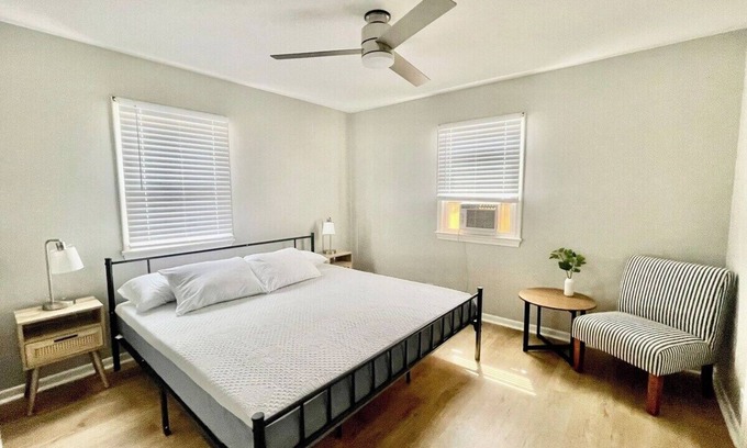 Joslyn Castle Apartment | Urban Escape Near UNMC, Renovated Charm