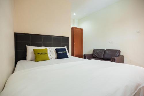 Cisarua Hotel | Urbanview Hotel Syariah Villa SM Cisarua Puncak by RedDoorz
