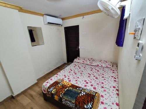 Ameerpet Hotel | V Guest Inn