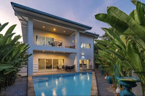 Rawai House | V161 Quiet 4BR with Pool Table, 3 Min to Rawai Beach