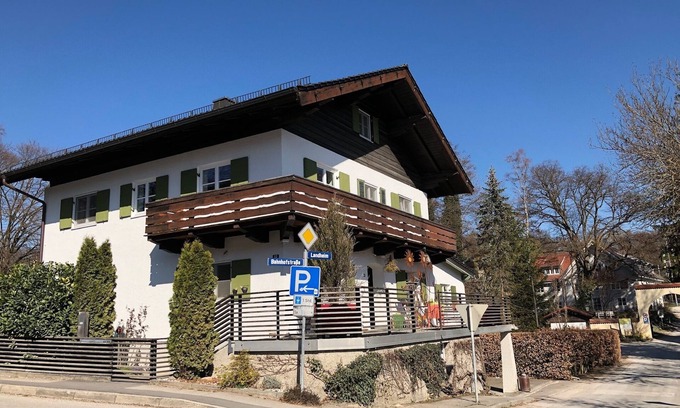 Schondorf am Ammersee Apartment | Vacation apartment 300m from the Ammersee