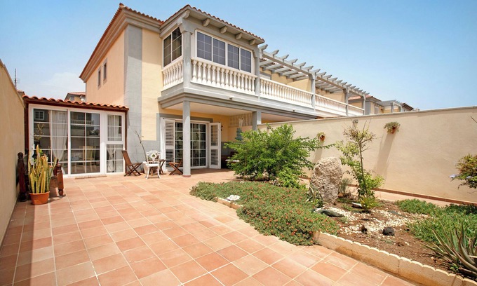 Arenas del Mar House | Vacation Home "Arenas del Mar" with Sea View & Terraces