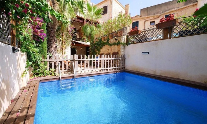 Capdepera House | Vacation Home Can Teresa with Pool, Wi-Fi, A/C & Terrace