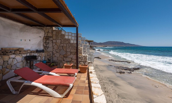 Pajara House | Vacation Home 'Casa Nostra' with Sea View, Terrace & Wi-Fi