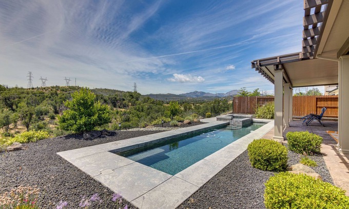 Redding House | Vacation home just 3 minutes to Sacramento River