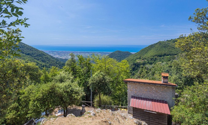 Stazzema House | Vacation home Vincio by Interhome