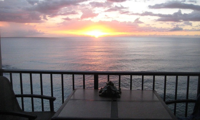 Makaha Condo | Vacation In Paradise At Makaha Area in a Legal NUC