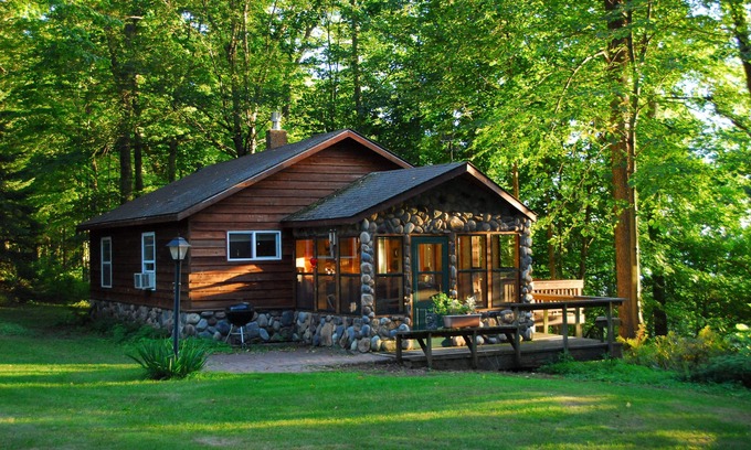 Birchwood Cabin | Vacation Memories Begin at This Beautiful, Comfortable Northwoods Retreat