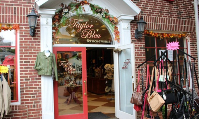 Branson Cottage | Vacation Paradise in Branson. Stormy Point Village 2BDR Cottage. Sleeps 6