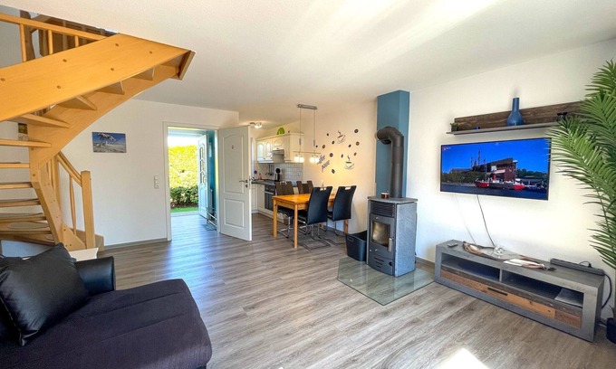 Thiessow House | Vacation semi-detached house "Schäferhund" with the garden on the west beach in the Baltic seaside resort of Thiessow