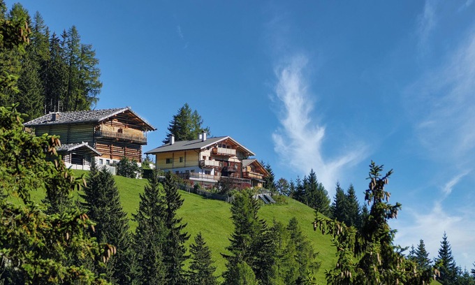 Santa Valburga Apartment | Vacations on the mountain farm in Ultental Valley in the Anna vacation apartment