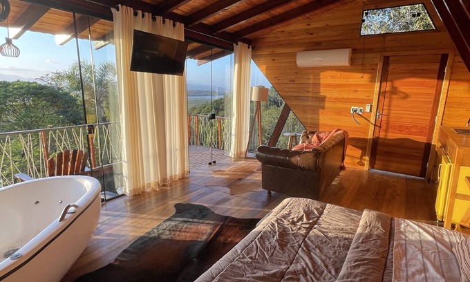 Tijucas Cabin | Vale dos Saltos Chalés