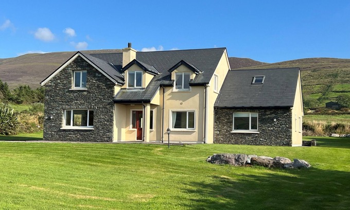 Bothar Bui House | Valentia View Holiday Home