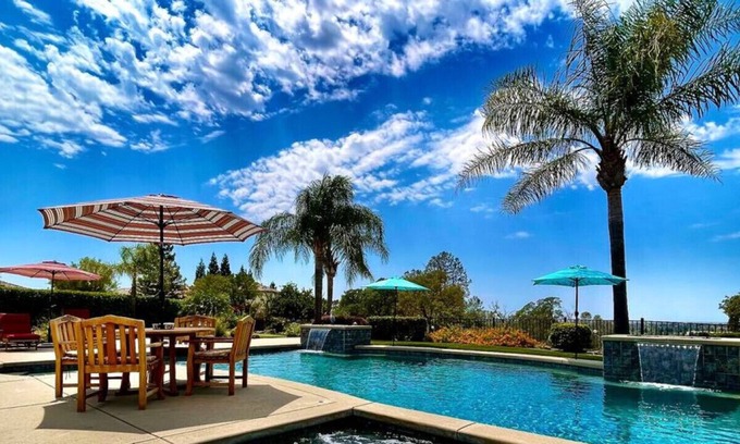 Pleasant Grove House | Valley View · Rocklin Paradise: Pool, Hot Tub, Botchy Ball!