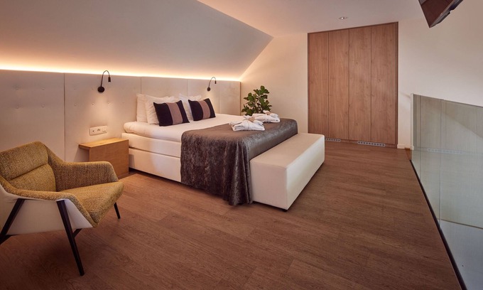 Brasschaat Hotel | Van Der Valk Hotel Dennenhof