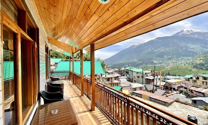 Vashist Hotel | Vashishth x One Light Stays