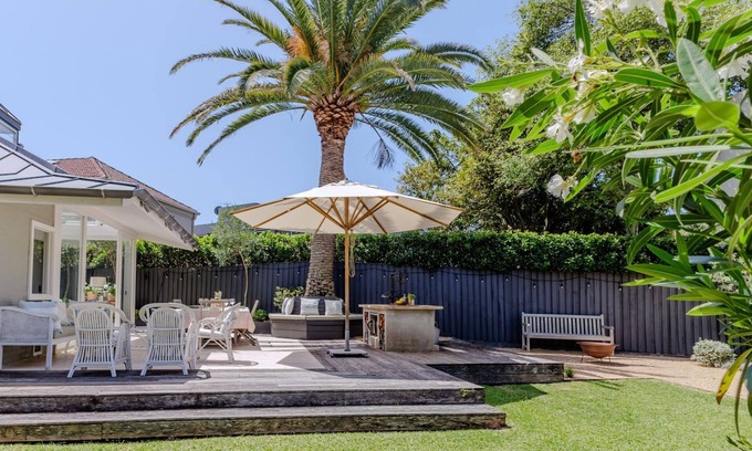 Vaucluse House | Vaucluse Hamptons - Perfectly positioned with Sydney Harbour Views