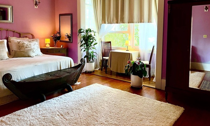 Hawi Bed & Breakfast | Vegan Palace Suite @ Aloha Boutique Hotel / Alchohol-free, smoke-free