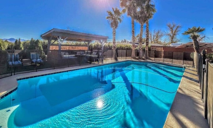 Enterprise Villa | Vegas Speakeasy HotTub Pool Games Stadium