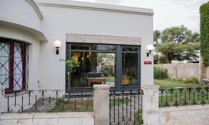 General Villegas Bed & Breakfast | Versión Moreno