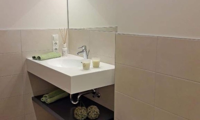 Unterrain/Riva di Sotto House | Versigglhof Apartment with Balcony 2