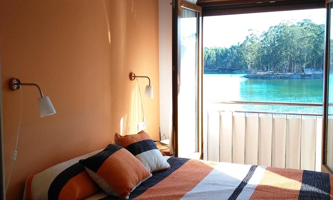 Vilanova Apartment | VERY NEAR THE BEACH, BRIGHT, MODERN AND COMFORTABLE APARTMENT WITH SEA