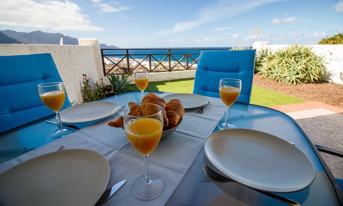 Agaete House | Very quiet with great views